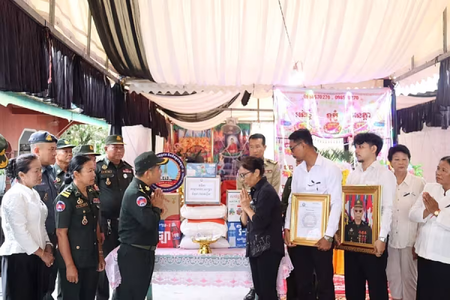 អ.ន.ក. ខេត្តកោះកុង នាំយកថវិកាបេឡាមរណសង្គ្រោះប្រគល់ជូនគ្រួសារសពជាសមាជិក - Image 3