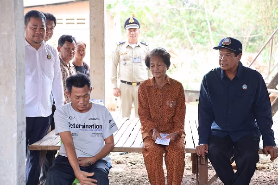 ‎ឯកឧត្តម គន់ គីម អញ្ជើញប្រគល់ផ្ទះជូនគ្រួសារសមាជិកពលីមានជីវភាពខ្វះខាត ក្នុងខេត្តកំពង់ចាម - Image 5