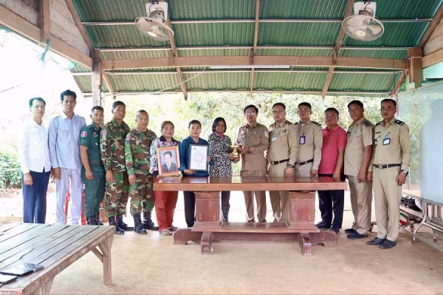 អ.ន.ក.ខេត្តប៉ៃលិន នាំយកថវិកាបេឡាមរណសង្រ្គោះជូនគ្រួសារជាសមាជិក - Image 2