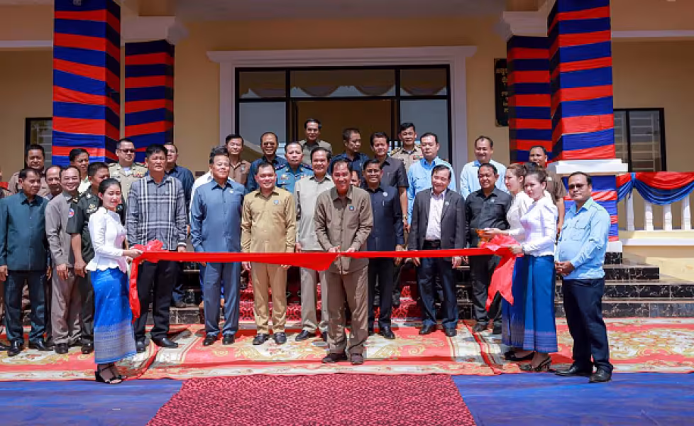 ឯកឧត្តម គន់ គីម អញ្ជើញជាអធិបតីក្នុងពិធីសម្ពោធដាក់ឲ្យប្រើប្រាស់ទីស្នាក់ការសមាគម អ.ន.ក.ខេត្តរតនគិរី - Image 9