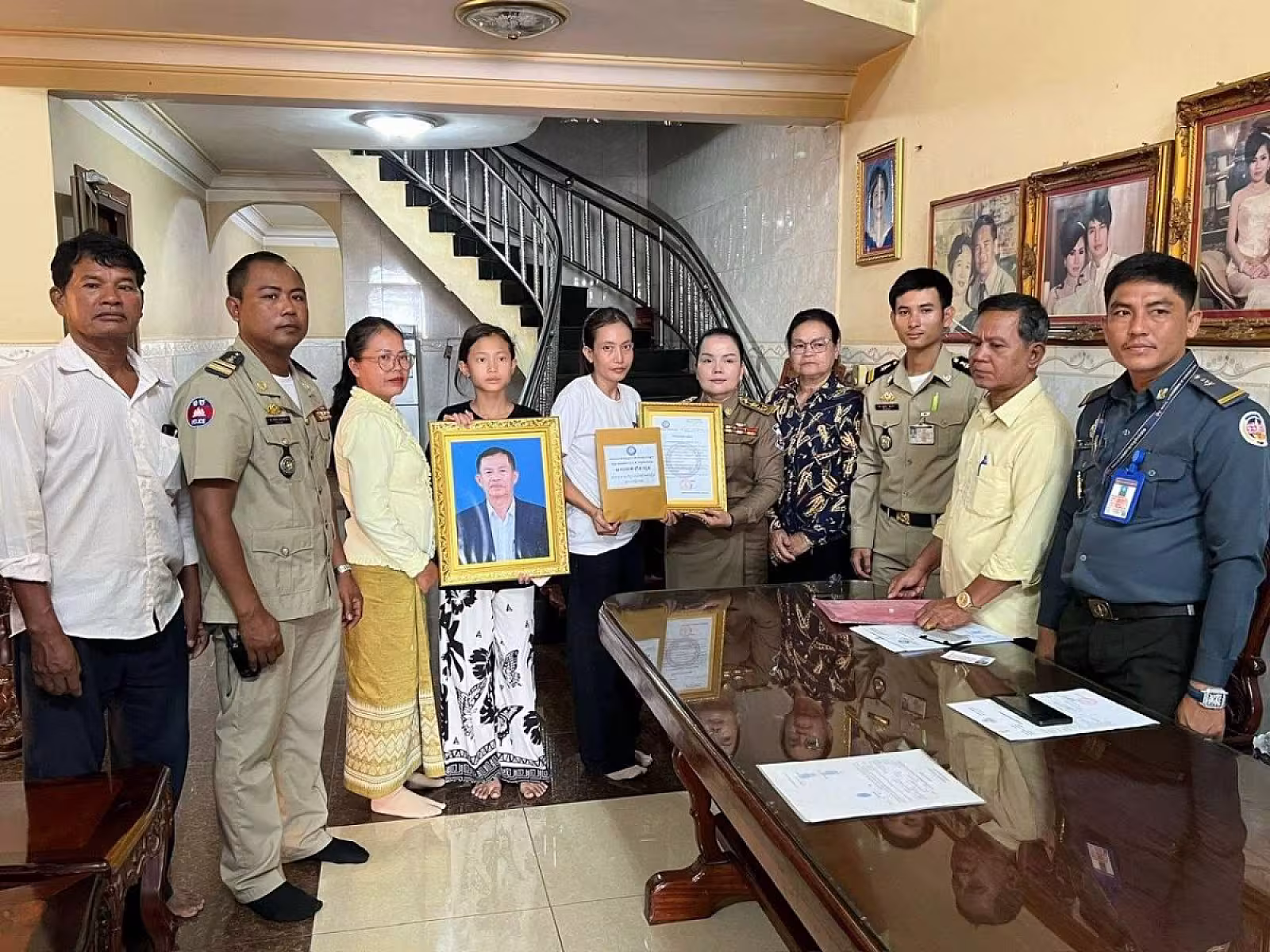 អ.ន.ក. ខេត្តកំពង់ចាម នាំយកថវិកាបេឡាមរណសង្គ្រោះជូនគ្រួសារសពសមាជិក 