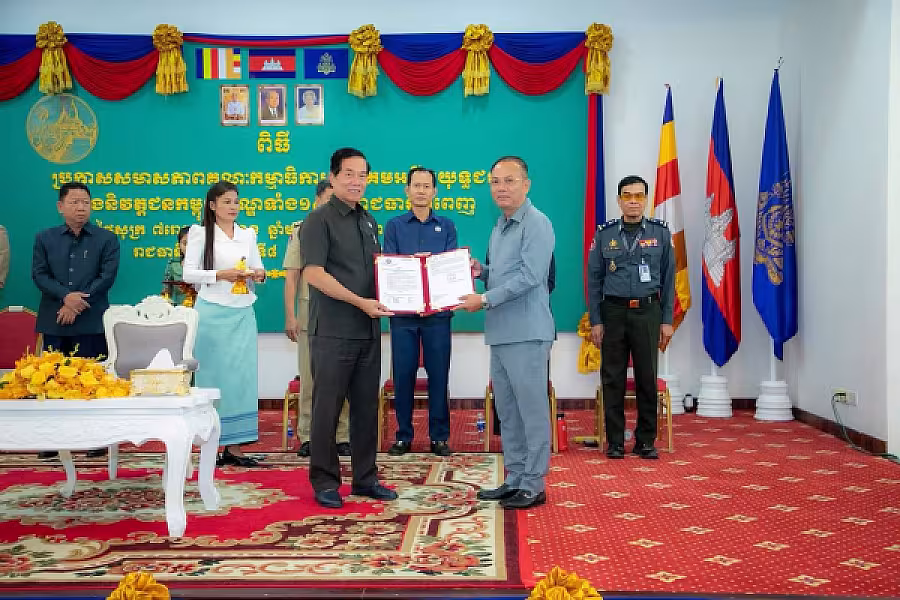 ឯកឧត្តម ឃួង ស្រេង អញ្ជើញជាអធិបតីពិធីប្រកាសសមាសភាព អ.ន.ក.ខណ្ឌទាំង១៤នៃរាជធានីភ្នំពេញ - Image 8