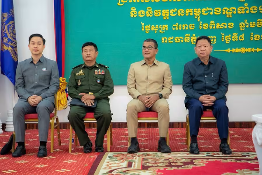ឯកឧត្តម ឃួង ស្រេង អញ្ជើញជាអធិបតីពិធីប្រកាសសមាសភាព អ.ន.ក.ខណ្ឌទាំង១៤នៃរាជធានីភ្នំពេញ - Image 18