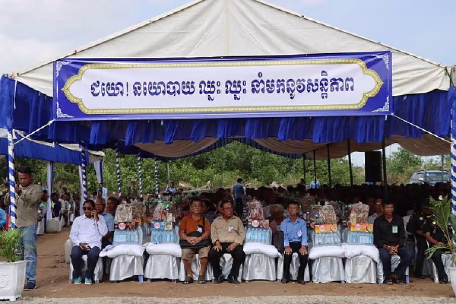ឯកឧត្តម សាយ សំអាល់ អញ្ជើញសម្ពោធស្នាក់ការ សមាគមអតីតយុទ្ធជន និងនិវត្តជនកម្ពុជា ខេត្តព្រះស៊ីហនុ - Image 14