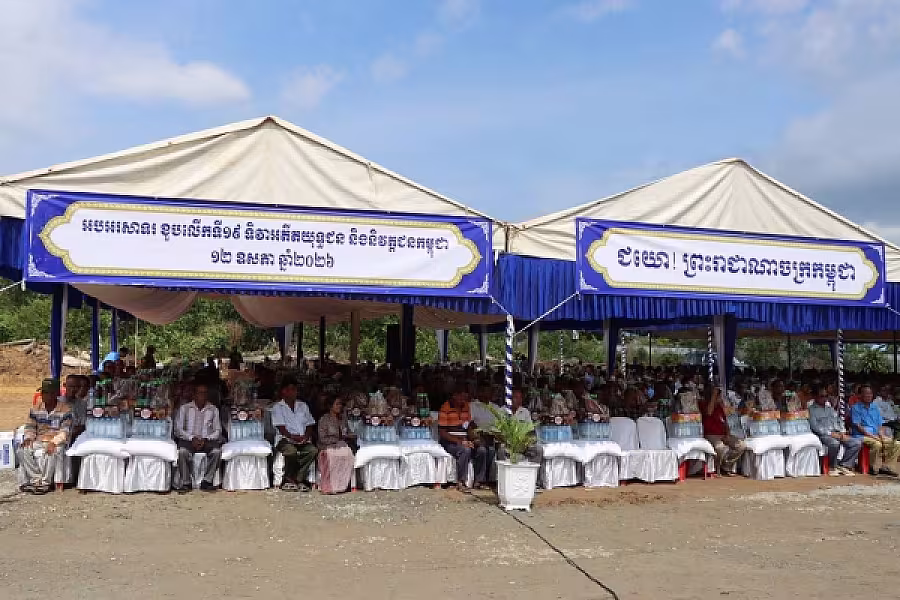 ឯកឧត្តម សាយ សំអាល់ អញ្ជើញសម្ពោធស្នាក់ការ សមាគមអតីតយុទ្ធជន និងនិវត្តជនកម្ពុជា ខេត្តព្រះស៊ីហនុ - Image 16