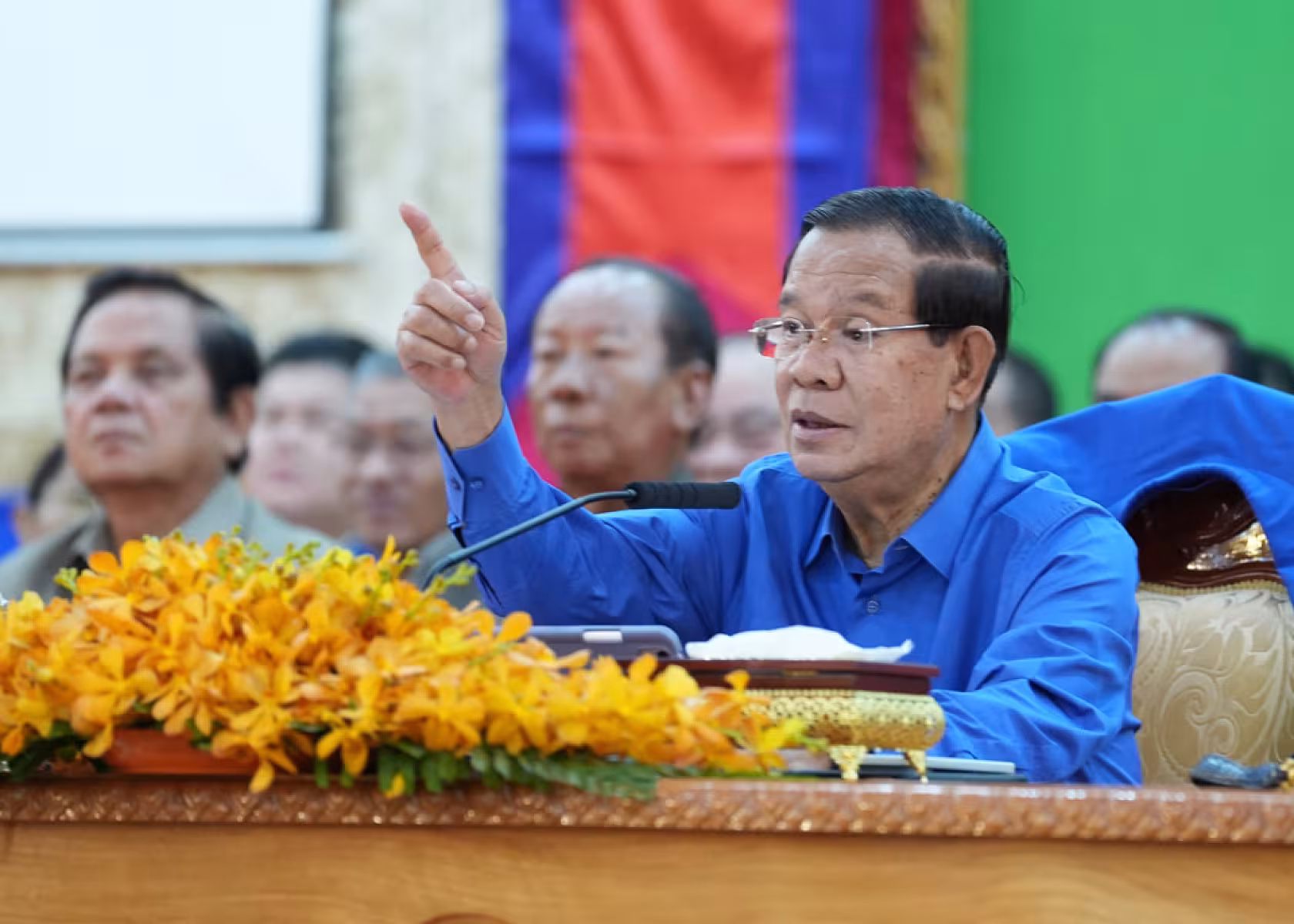 សម្ដេចតេជោ ហ៊ុន សែន៖ ត្រូវបង្កើនការយកចិត្តទុកដាក់ផ្ដល់អាហារូបករណ៍ដល់កូនៗអតីតយុទ្ធជន និងយុទ្ធជនឈរជើងនៅសមរភូមិមុខ 