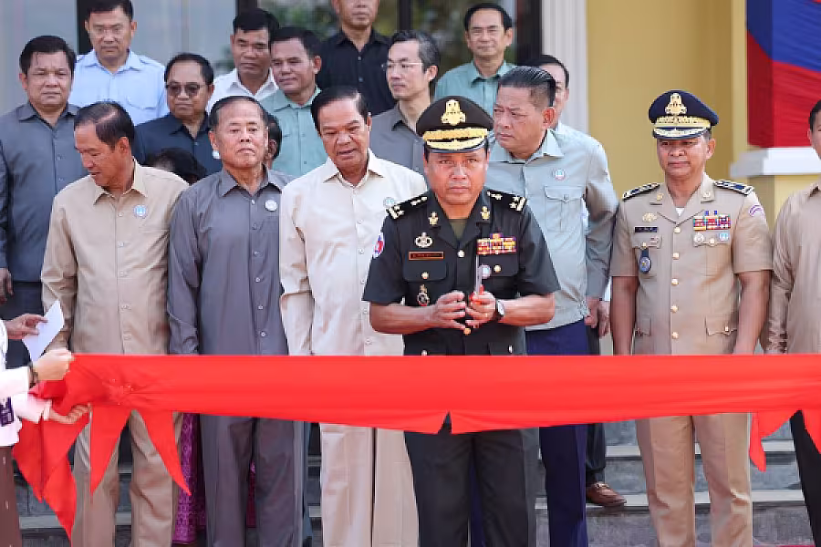 ឯកឧត្តម គន់ គីម អញ្ជើញជាអធិបតីក្នុងពិធីសម្ពោធអគារទីស្នាក់សមាគមអតីតយុទ្ធជន និងនិវត្តជនកម្ពុជា ខេត្តត្បូងឃ្មុំ - Image 4