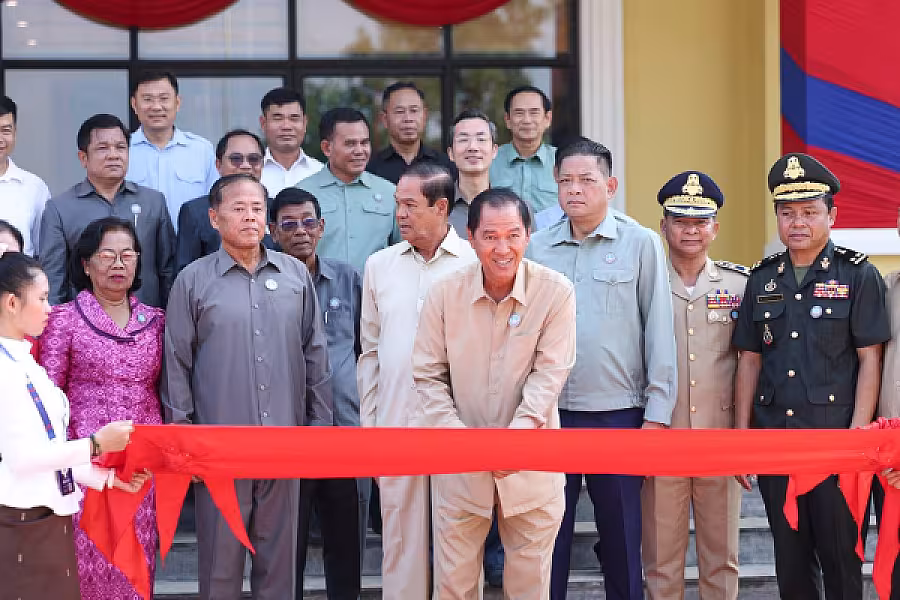ឯកឧត្តម គន់ គីម អញ្ជើញជាអធិបតីក្នុងពិធីសម្ពោធអគារទីស្នាក់សមាគមអតីតយុទ្ធជន និងនិវត្តជនកម្ពុជា ខេត្តត្បូងឃ្មុំ - Image 7