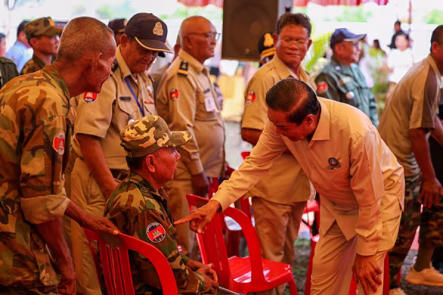 ឯកឧត្តម គន់ គីម អញ្ជើញជាអធិបតីក្នុងពិធីសម្ពោធអគារទីស្នាក់សមាគមអតីតយុទ្ធជន និងនិវត្តជនកម្ពុជា ខេត្តត្បូងឃ្មុំ - Image 14