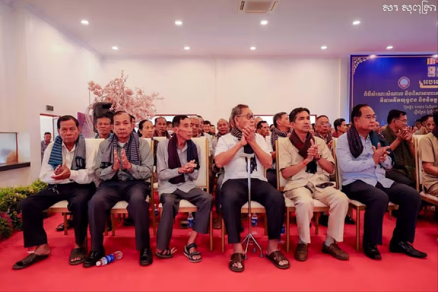 អ.ន.ក.ខេត្តស្ទឹងត្រែង រៀបចំអបអរសាទរខួបលើកទី១៩ ទិវាអតីតយុទ្ធជន និងនិវត្តជនកម្ពុជា  - Image 12