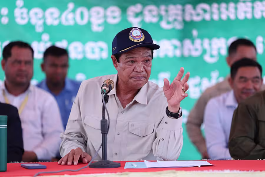 ឯកឧត្តម គន់ គីម អញ្ជើញប្រគល់ផ្ទះចំនួន ៤០ខ្នង របស់អ្នកឧកញ៉ា វិញ ហួរ ប្រគល់ជូនអតីតយុទ្ធជន និងនិវត្តជន ក្នុងខេត្តបាត់ដំបង - Image 8