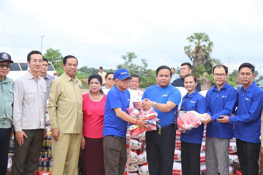 ឯកឧត្តម កិត្តិសង្គហបណ្ឌិត គន់ គីម ប្រគល់ផ្ទះ៣៨ខ្នង ជាអំណោយរបស់សម្ដេចមហាបវរធិបតី ហ៊ុន ម៉ាណែត ជូនអតីតយុទ្ធជន នៅស្រុកពញាក្រែក ខេត្តត្បូងឃ្មុំ - Image 10