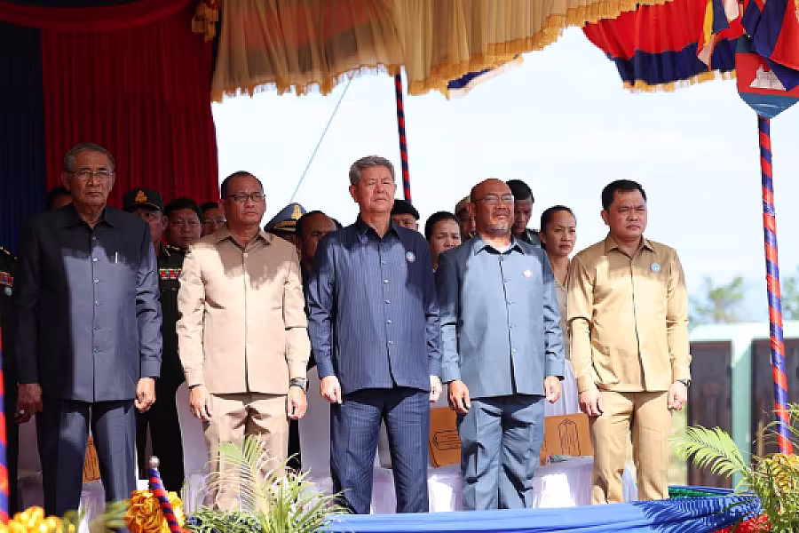 ផ្ទះ១០០ខ្នង ជាអំណោយរបស់សម្តេចធិបតី ហ៊ុន ម៉ាណែត និងលោកជំទាវ ពេជ ចន្ទមុនី បានប្រគល់ជូនអតីតយុទ្ធជន មកពីខេត្តកណ្តាល និងខេត្តកំពង់ឆ្នាំង - Image 5