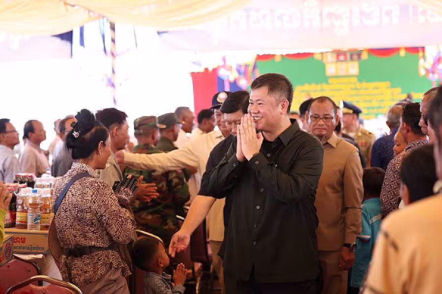 ផ្ទះ១០០ខ្នង ជាអំណោយរបស់សម្តេចធិបតី ហ៊ុន ម៉ាណែត និងលោកជំទាវ ពេជ ចន្ទមុនី បានប្រគល់ជូនអតីតយុទ្ធជន មកពីខេត្តកណ្តាល និងខេត្តកំពង់ឆ្នាំង - Image 8