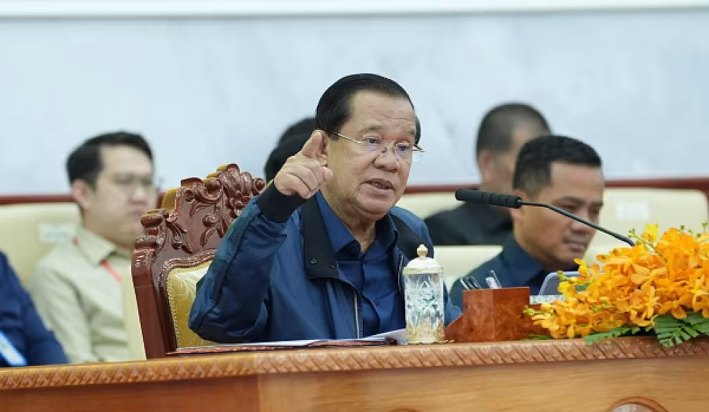 សម្ដេចអគ្គមហាសេនាបតីតេជោ ហ៊ុន សែន អញ្ជើ្ជញជាអធិបតីភាពដ៏ខ្ពង់ខ្ពស់ក្នុងពិធីសម្ពោធអគារ ៦មករា សមិទ្ធផលនានានៅមន្ទីរគណៈកម្មាធិការគណបក្សខេត្ត - Image 9
