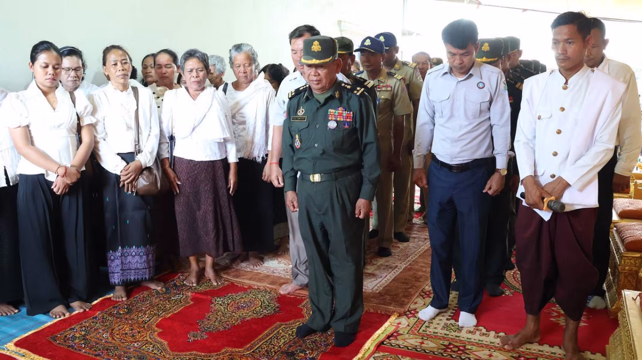 អ .ន .ក .ខេត្តកំពង់ធំ នាំយកអំណោយ និងថវិកាបេឡាមរណសង្រ្គោះជូនគ្រួសារសពសមាជិក