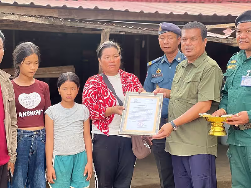 អ.ន.ក. ស្រុកភ្នំព្រឹក នាំយកថវិកាបេឡាមរណសង្គ្រោះជូនគ្រួសារសពសមាជិក - Image 2