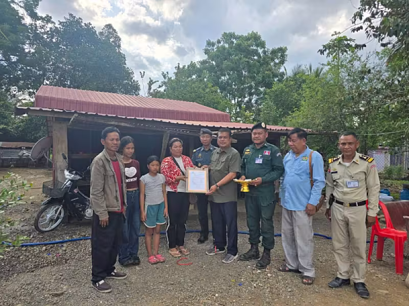 អ.ន.ក. ស្រុកភ្នំព្រឹក នាំយកថវិកាបេឡាមរណសង្គ្រោះជូនគ្រួសារសពសមាជិក - Image 3