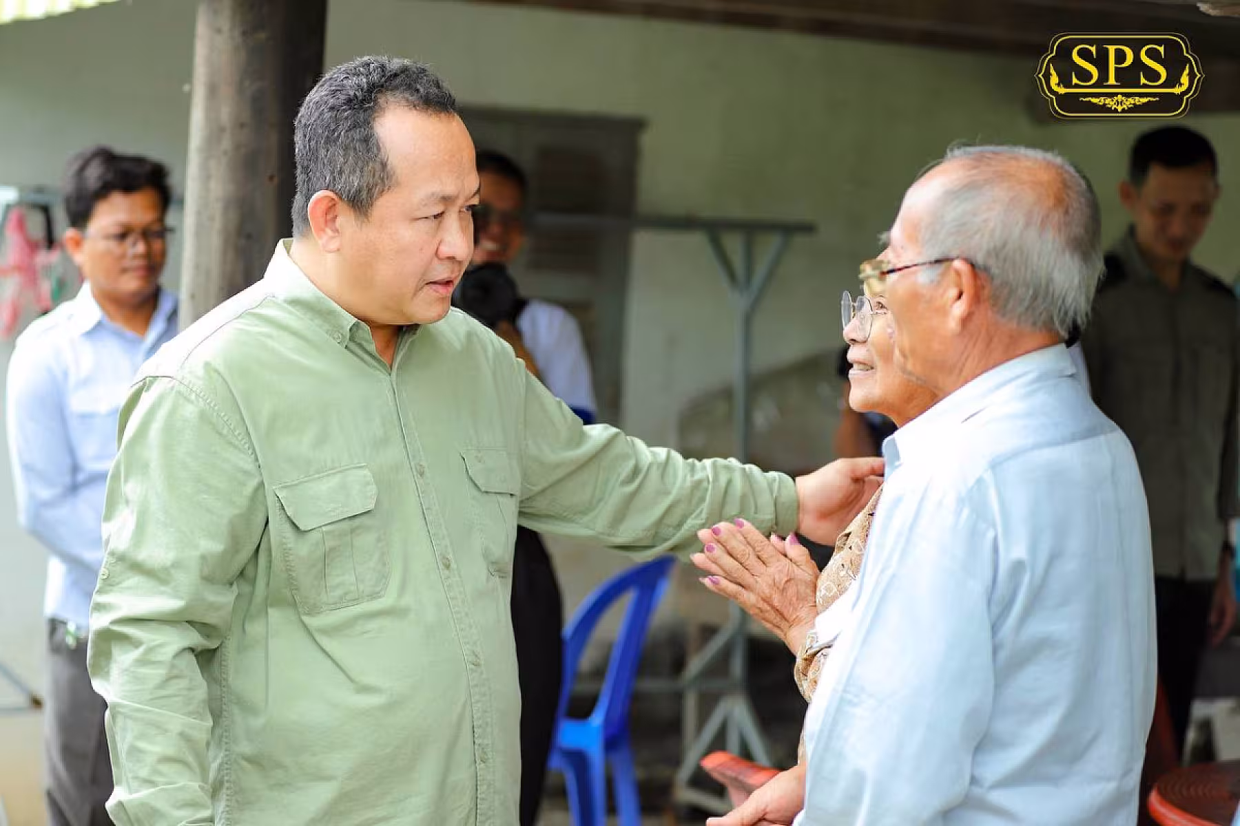 ឯកឧត្តម សោម ពិសិដ្ឋ ចុះសួរសុខទុក្ខ និងនាំយកអំណោយជូនសមាជិកអ.ន.ក.