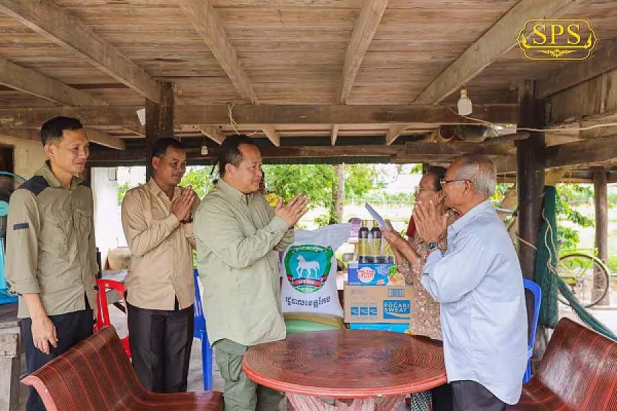 ឯកឧត្តម សោម ពិសិដ្ឋ ចុះសួរសុខទុក្ខ និងនាំយកអំណោយជូនសមាជិកអ.ន.ក. - Image 2