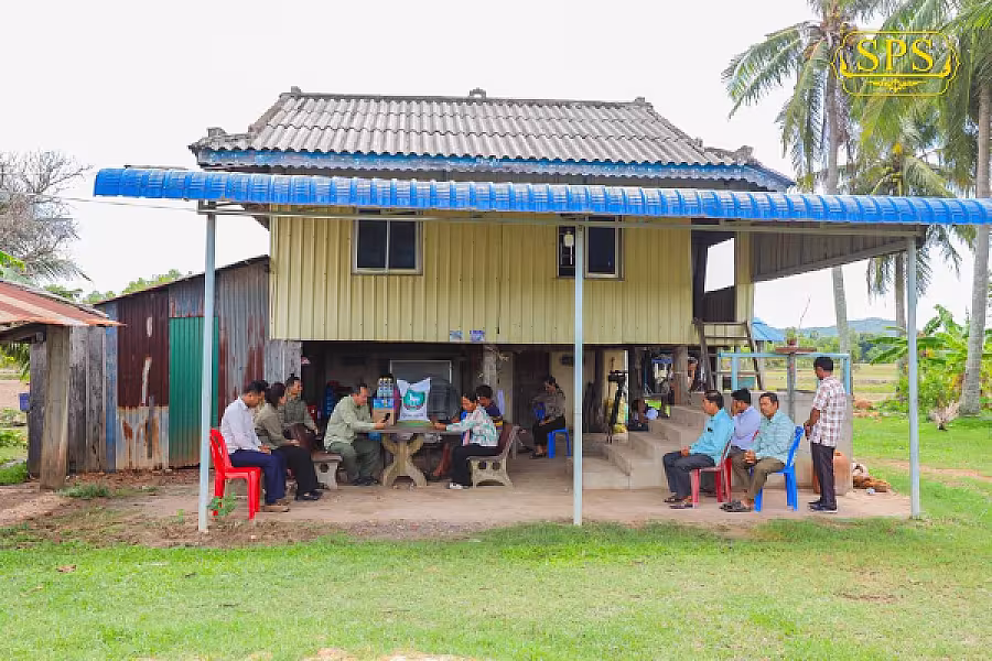 ឯកឧត្តម សោម ពិសិដ្ឋ ចុះសួរសុខទុក្ខ និងនាំយកអំណោយជូនសមាជិកអ.ន.ក. - Image 7