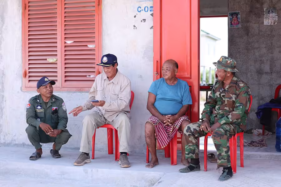 ឯកឧត្តម គន់ គីម អញ្ជើញចុះសួរសុខទុក្ខសមាជិក អ.ន.ក.តាមខ្នងផ្ទះ ក្នុងខេត្តស្វាយរៀង - Image 13