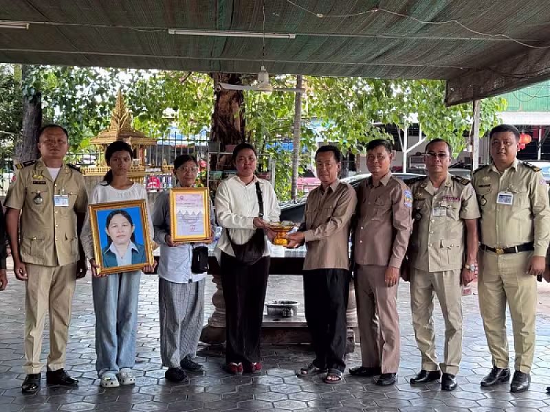 អ.ន.ក.ក្រុងសៀមរាប នាំយកថវិកាបេឡាមរណសង្គ្រោះប្រគល់ជូនគ្រួសារសពសមាជិក - Image 2