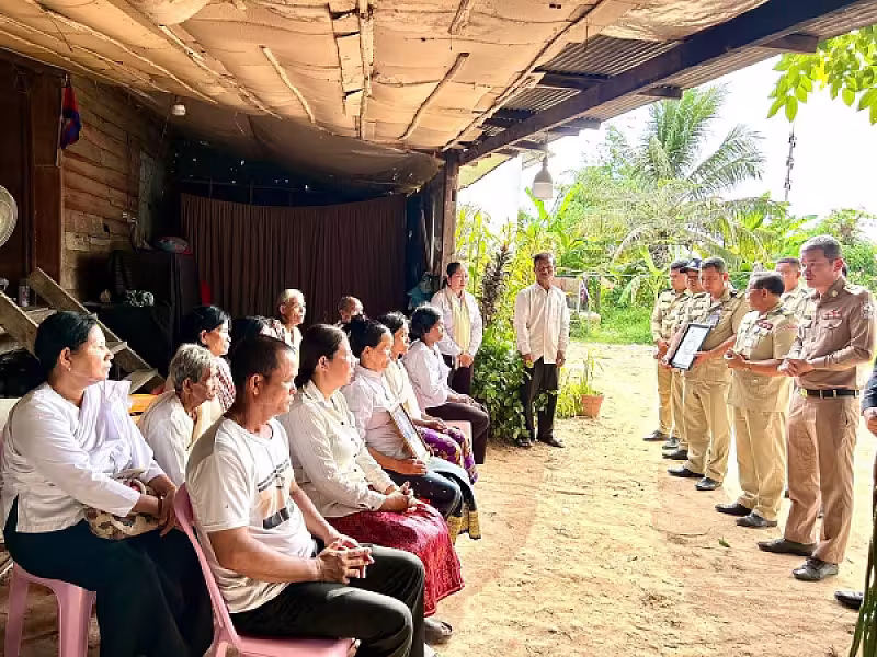 អ.ន.ក.ស្រុកពួក នាំយកថវិកាបេឡាមរណសង្គ្រោះប្រគល់ជូនគ្រួសារសពសមាជិក - Image 3