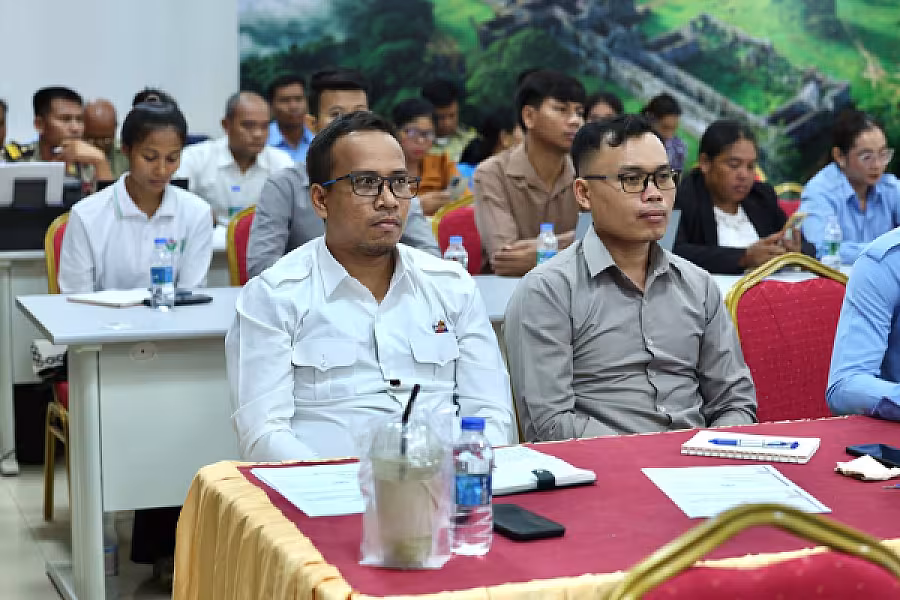 ឯកឧត្តម គន់ គីម អញ្ជើញបើកវគ្គបណ្តុះបណ្តាល ស្តីពីលិខិតគតិយុត្ត អ.ន.ក.ខេត្តព្រះវិហារ  - Image 13