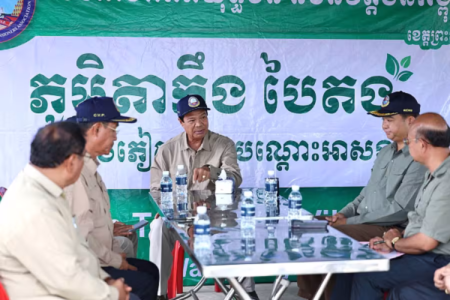 ឯកឧត្តម គន់ គីម អញ្ជើញចុះសួរទុក្ខពលរដ្ឋភៀសសឹកស្នាក់នៅផ្ទះបណ្តោះអាសន្នរបស់សមាគម ក្នុងខេត្តព្រះវិហារ - Image 14