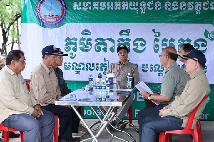 ឯកឧត្តម គន់ គីម អញ្ជើញចុះសួរទុក្ខពលរដ្ឋភៀសសឹកស្នាក់នៅផ្ទះបណ្តោះអាសន្នរបស់សមាគម ក្នុងខេត្តព្រះវិហារ - Image 18