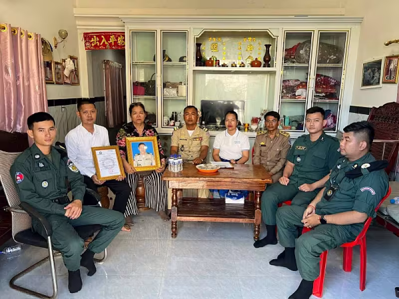 អ.ន.ក. ខេត្តកំពង់ចាម នាំយកថវិកាបេឡាមរណសង្គ្រោះជូនគ្រួសារសពសមាជិក - Image 3