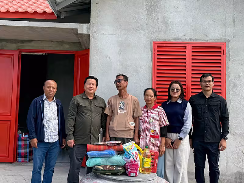 មន្ទីរសូរិយោដីខេត្តកណ្តាលចុះសួរសុខទុក្ខ និងនាំយកអំណោយជូនក្រុមគ្រួសារអតីតយុទ្ធជន និងនិវត្តជនដែលទទួលផ្ទះ និងដីនៅខេត្តកំពង់ឆ្នាំង 