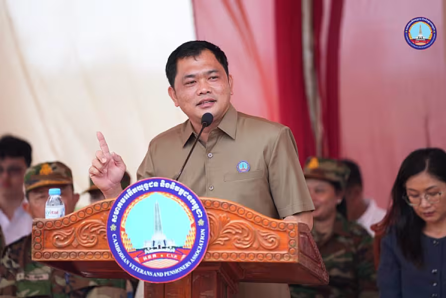 ឯកឧត្តមអ្នកឧកញ៉ា ម៉ម វណ្ណឌី អញ្ជើញចុះសាកសួរសុខទុក្ខ និងនាំយកអំណោយជូនគ្រួសារអតីតយុទ្ធជន២០៦គ្រួសារនៅខេត្តកំពង់ធំ - Image 16