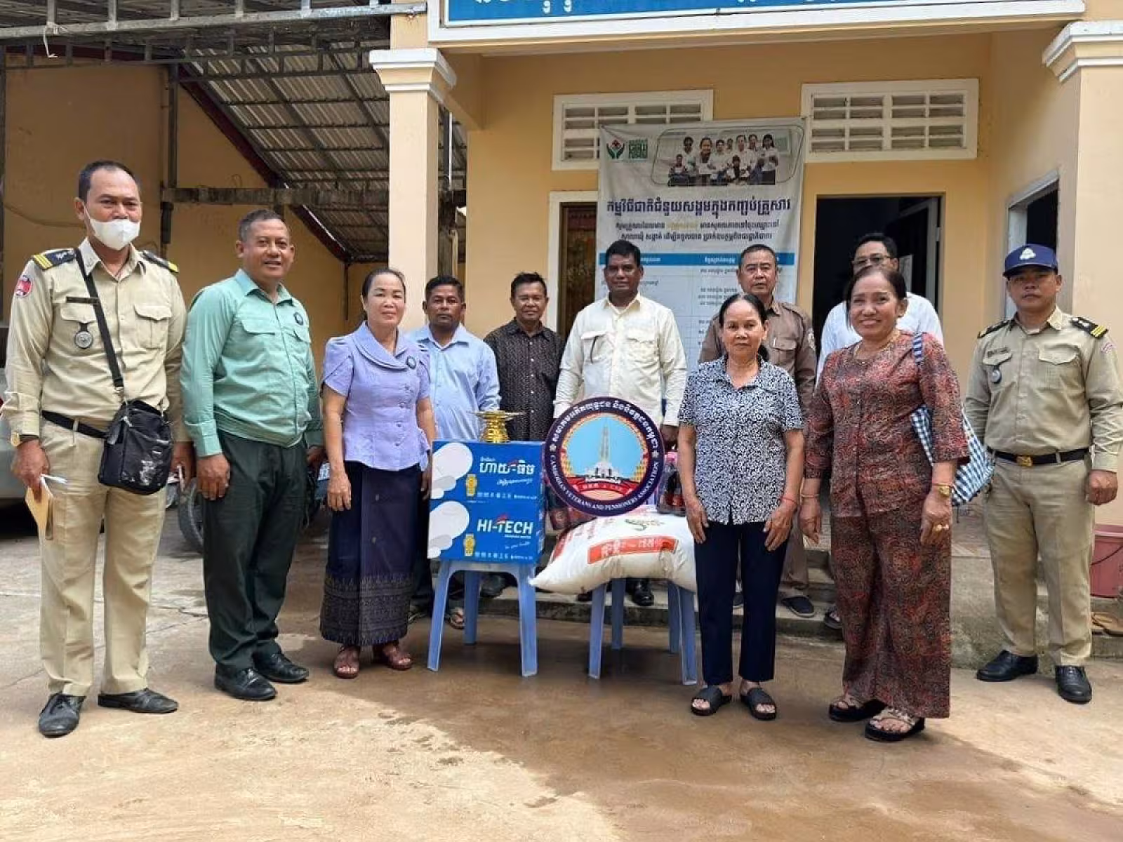 អ.ន.ក. ស្រុកកៀនស្វាយ នាំយកអំណោយ និងថវិកាបេឡាមរណសង្គ្រោះជូនគ្រួសារសពសមាជិក