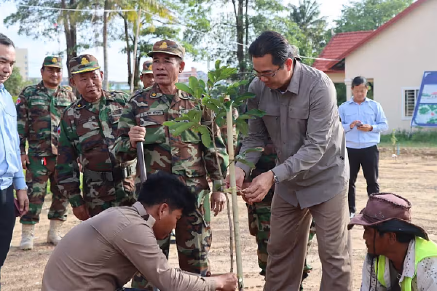 ឯកឧត្តម ម៉ាង ស៊ីណេត អញ្ជើញជាអធិបតីភាពក្នុងពិធីដាំដើមឈើក្នុងបរិវេណស្នាក់ការសមាគមខេត្ត