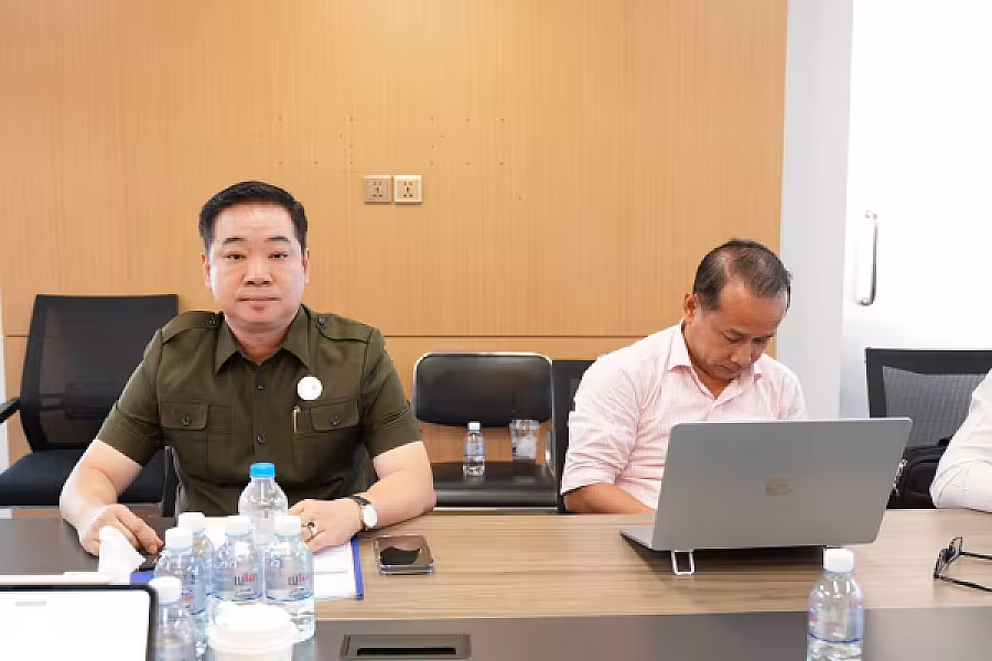 ឯកឧត្តមនាយឧត្តមសេនីយ៍ មាស សាវ៉ន អញ្ជើញដឹកនាំប្រជុំពិនិត្យ និងឆ្លង ខ្លឹមសារប្រជុំ WCM - Image 17