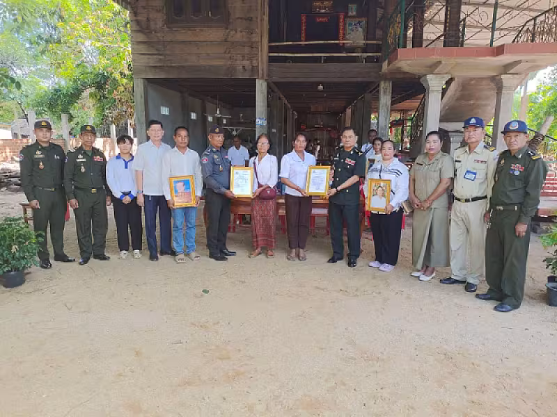 អ.ន.ក. ខេត្តកំពង់ឆ្នាំង នាំយកថវិកាបេឡាមរណសង្រ្គោះជូនគ្រួសារសពចំនួន ៨គ្រួសារ - Image 3