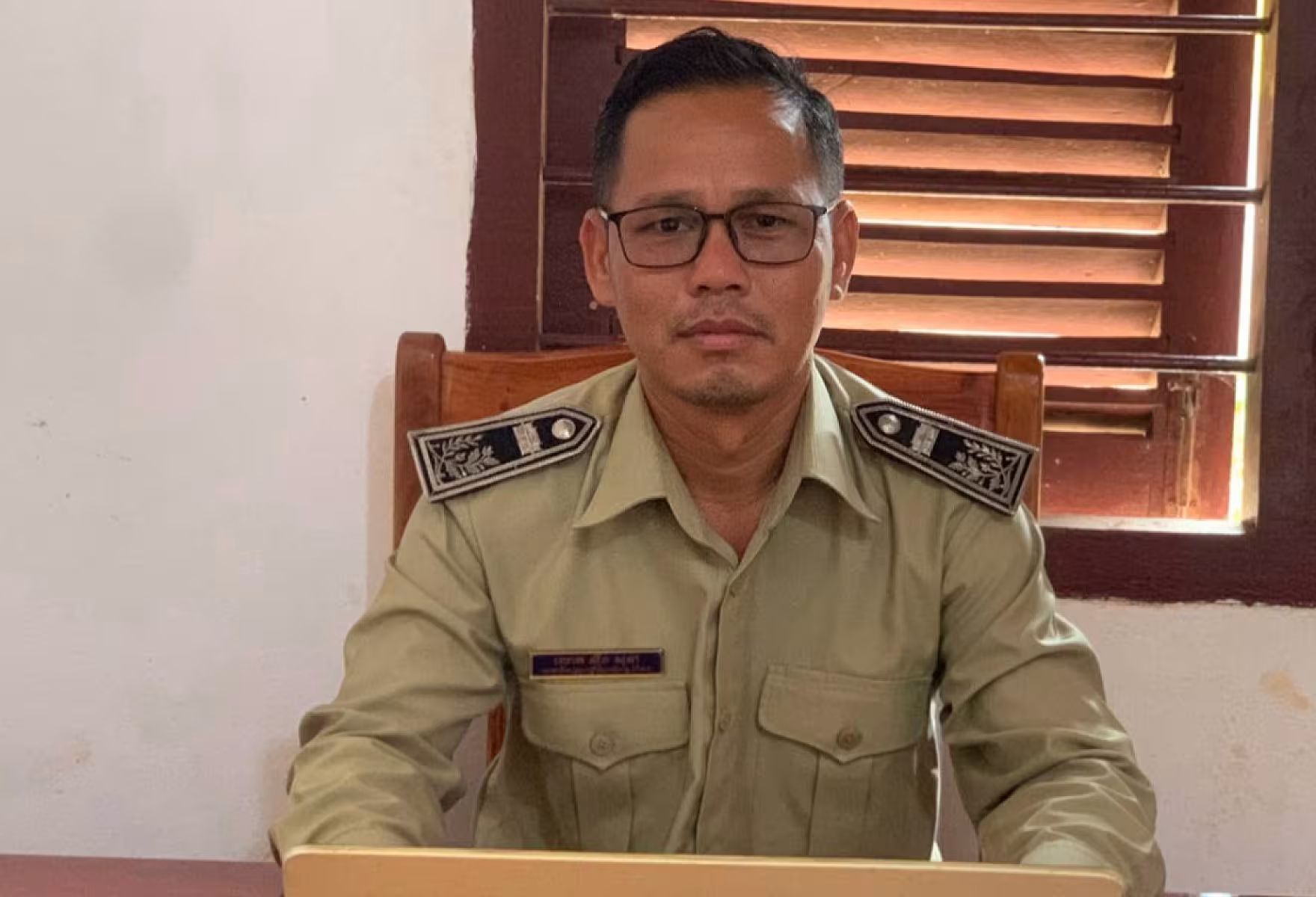 លោក ស៊ឹង សុធា សមាជិកក្រុមប្រឹក្សាឃុំអន្លង់វែង ស្រុកអន្លង់វែង ខេត្តឧត្តរមានជ័យ​ បាន​ចូល​រួម​ឧបត្ថម្ភ​ថវិកា​ចំនួន​ ២លានរៀល​  ដេីម្បី​រៀបចំ​មហាសន្និបាត​វិសាមញ្ញ​តំណាង​សមាគម​អតីត​យុទ្ធ​ជន​កម្ពុជា​ទូទាំង​ប្រទេស