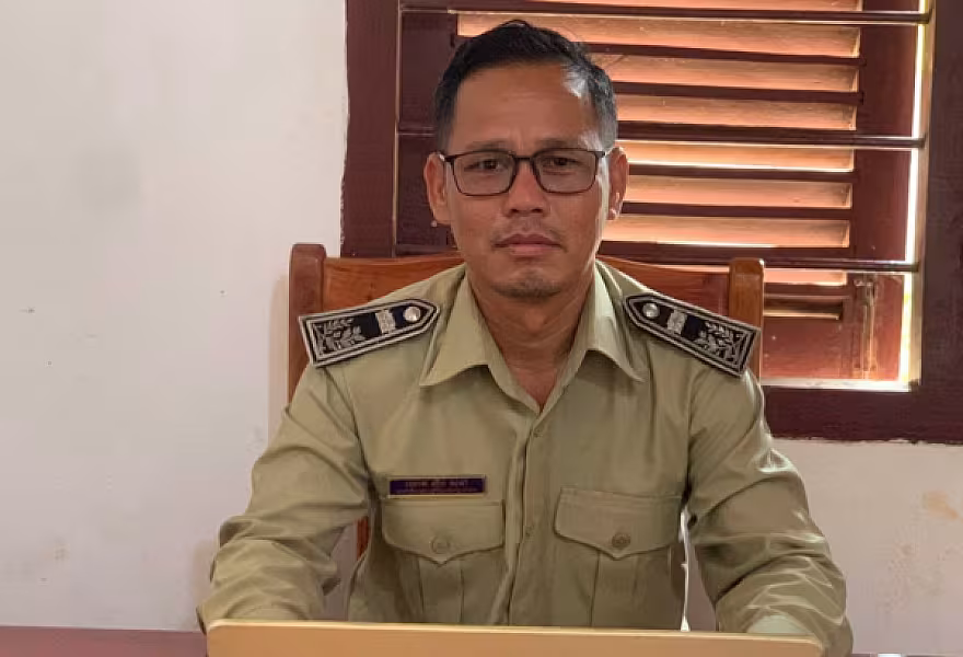 លោក ស៊ឹង សុធា សមាជិកក្រុមប្រឹក្សាឃុំអន្លង់វែង ស្រុកអន្លង់វែង ខេត្តឧត្តរមានជ័យ​ បាន​ចូល​រួម​ឧបត្ថម្ភ​ថវិកា​ចំនួន​ ២លានរៀល​  ដេីម្បី​រៀបចំ​មហាសន្និបាត​វិសាមញ្ញ​តំណាង​សមាគម​អតីត​យុទ្ធ​ជន​កម្ពុជា​ទូទាំង​ប្រទេស