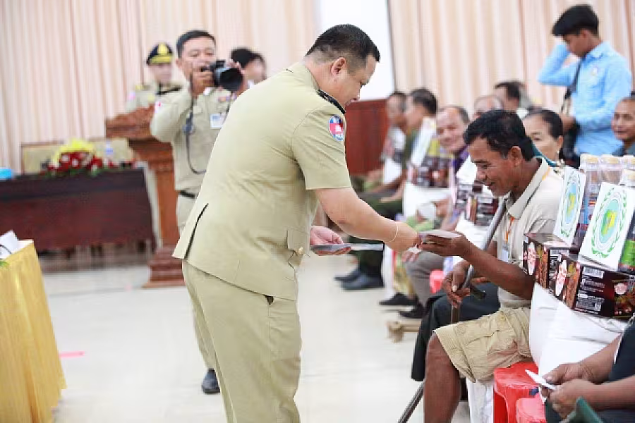 ឯកឧត្តម សៀង ណាំ អញ្ជើញក្នុងពិធីអបអរសាទរខួបលើកទី១៩ ទិវាអតីតយុទ្ធជន និងនិវត្តជនកម្ពុជា ១២ ឧសភា ២០២៦ - Image 12