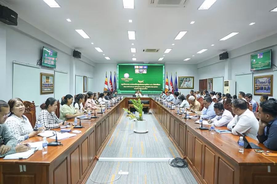 លោកជំទាវ ទេស ផល្លីន អញ្ជើញដឹកនាំកិច្ចប្រជុំតម្រង់ទិសការងារ របស់លេខាធិការដ្ឋាននៃគណៈកម្មាធិការអ.ន.ក វិស័យព័ត៌មាន - Image 3