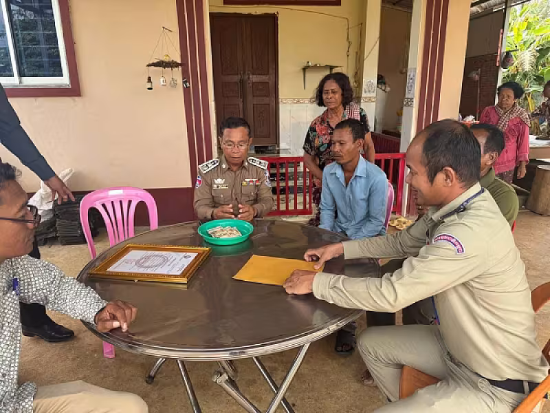 អ.ន.ក.ស្រុកអូររាំងឪ នាំយកថវិកាបេឡាមរណសង្គ្រោះជូនគ្រួសារសពជាសមាជិក - Image 3