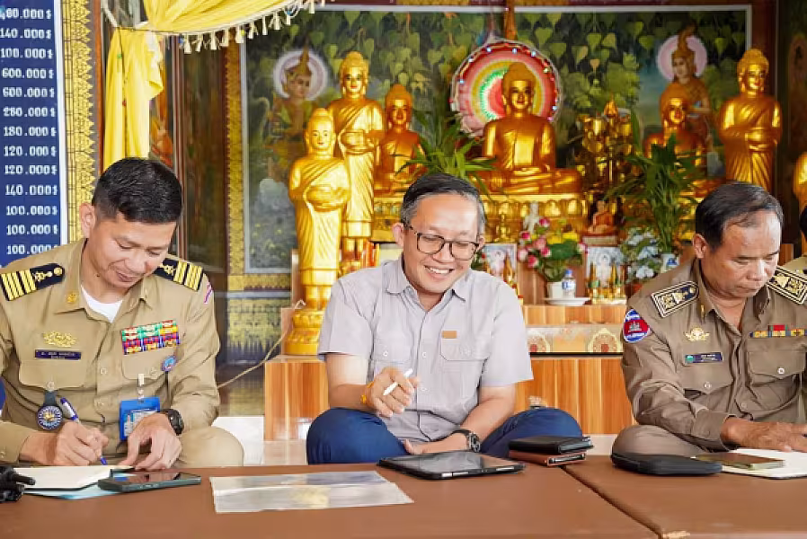 ឯកឧត្តម ឈួរ សុបញ្ញា អញ្ជើញចុះពិនិត្យស្ថានភាពរស់នៅអតីតយុទ្ធជន និងដីសម្បទានសង្គមកិច្ចនៅស្រុកភ្នំស្រួច  - Image 3