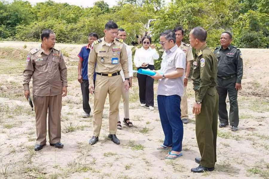 ឯកឧត្តម ឈួរ សុបញ្ញា អញ្ជើញចុះពិនិត្យស្ថានភាពរស់នៅអតីតយុទ្ធជន និងដីសម្បទានសង្គមកិច្ចនៅស្រុកភ្នំស្រួច  - Image 7