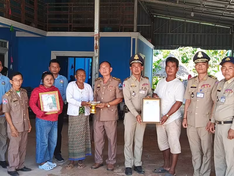អ.ន.កស្រុកអង្គរជុំ នាំយកថវិកាបេឡាមរណសង្គ្រោះប្រគល់ជូនគ្រួសារសពសមាជិកចំនួន ៣គ្រួសារ - Image 6