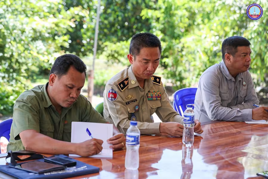 ឯកឧត្តម អ៊ុំ សុខ និងឯកឧត្តម គីម សុផារុន អញ្ជើញដឹកនាំកិច្ចប្រជុំ និងចុះពិនិត្យវឌ្ឍនភាពនៃភូមិប៊ុនរ៉ានីសែនជ័យដំណាក់ទ្រយឹង - Image 5