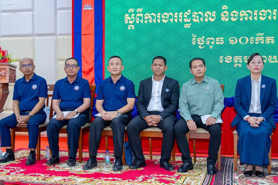 ឯកឧត្តម អ៊ុក ឃ្នួច អញ្ជើញបើកវគ្គបណ្តុះបណ្តាលស្តីពីការងាររដ្ឋបាល និងការងារបេឡាមរណសង្គ្រោះ ជូនគណៈកម្មាធិការសមាគមអតីតយុទ្ធជន និងនិវត្តជនកម្ពុជា(អ.ន.ក.) ខេត្តបន្ទាយមានជ័យ - Image 6
