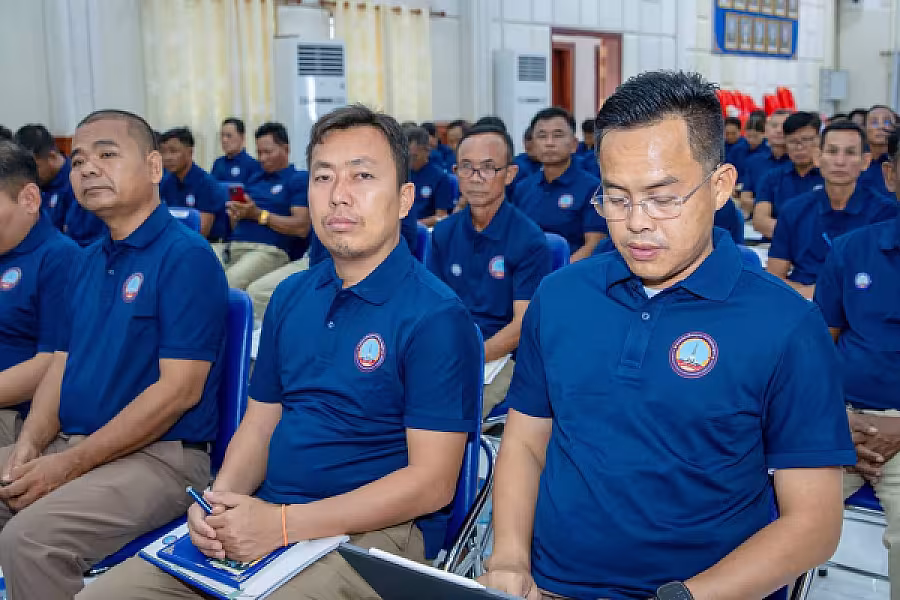 ឯកឧត្តម អ៊ុក ឃ្នួច អញ្ជើញបើកវគ្គបណ្តុះបណ្តាលស្តីពីការងាររដ្ឋបាល និងការងារបេឡាមរណសង្គ្រោះ ជូនគណៈកម្មាធិការសមាគមអតីតយុទ្ធជន និងនិវត្តជនកម្ពុជា(អ.ន.ក.) ខេត្តបន្ទាយមានជ័យ - Image 15