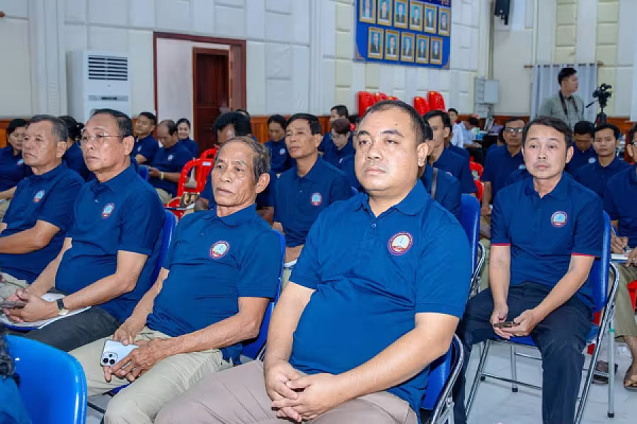 ឯកឧត្តម អ៊ុក ឃ្នួច អញ្ជើញបើកវគ្គបណ្តុះបណ្តាលស្តីពីការងាររដ្ឋបាល និងការងារបេឡាមរណសង្គ្រោះ ជូនគណៈកម្មាធិការសមាគមអតីតយុទ្ធជន និងនិវត្តជនកម្ពុជា(អ.ន.ក.) ខេត្តបន្ទាយមានជ័យ - Image 19